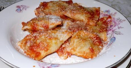 Culurgiones di ricotta (Ravioli Sardi)