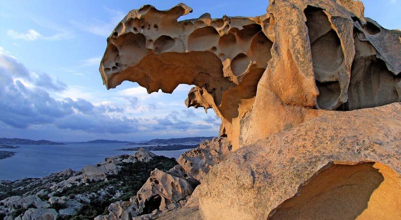 Palau: ripartono le visite alla Fortezza di Monte Altura, alla Roccia dell’Orso ed al Museo Etnografico Palau: ripartono le visite alla Fortezza di Monte Altura, alla Roccia dell’Orso ed al Museo Etnografico