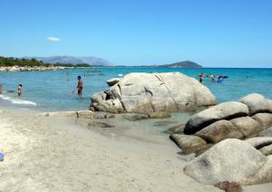 Lido di Orrì - scogli
