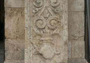 Particolare colonna esterna