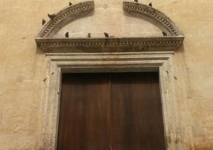 Ingresso Chiesa Santa Restistuta